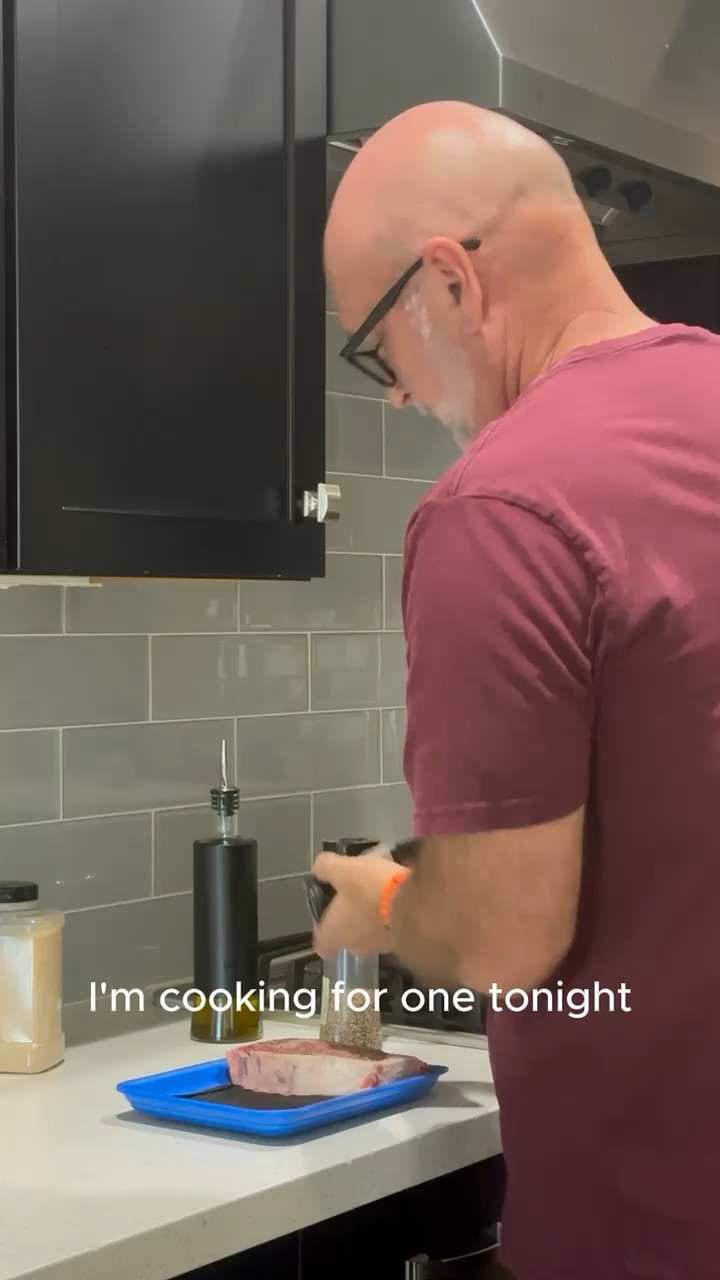 Cast iron - cooking UGC