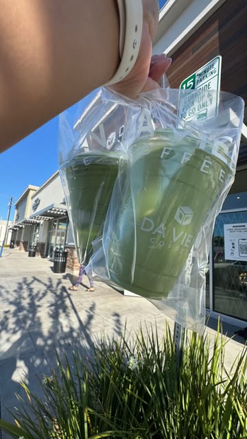 Spend the morning with me ☺️ first things first is my morning walk and then let’s get some matcha at Da Vien 💚 they...