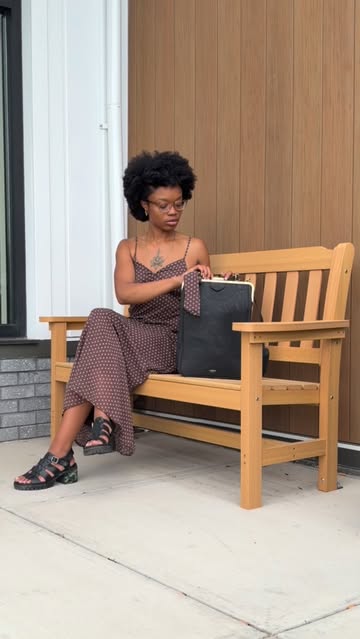I’m officially deinfluencing you from buying a million different bags this season. Instead, I’ve been wearing the Laf...