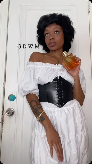 get dressed with me pt1. 🎀 #gdwm #grwm #ugc #reels #fypage