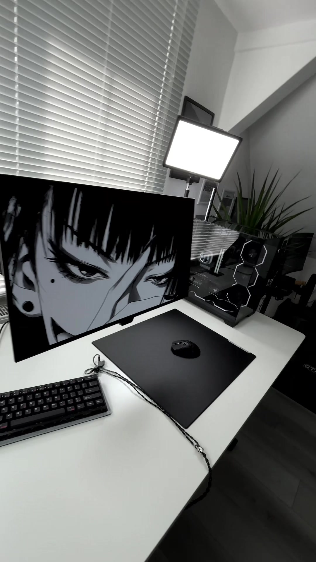 White/Black Gaming Setup #techtok #setup #compsetup #gamingsetup #wallpaper