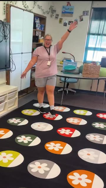 Big shoutout to @booooomjackson for this classroom rug!! It really has elevated my classroom and I’ve received so man...