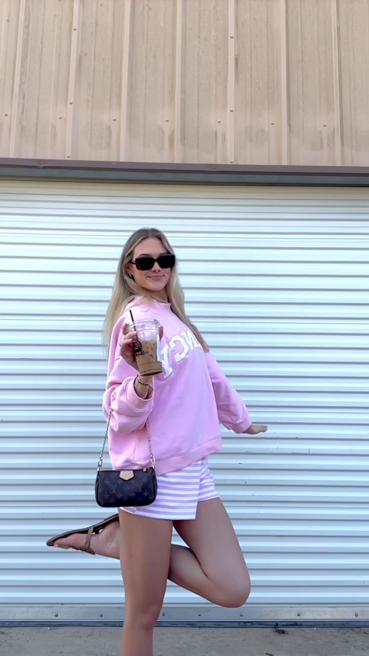 COFFEE RUN OOTD✨💖 @shopfancyyy @TORY BURCH @enewton design @target @lillypaigepace @Frontier Coffee Co #ootd #outfit