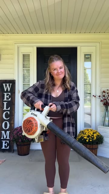 Fall porch decor is done and ready for some filming!!! @stihlusa @hobbylobby #ugc #ugccreator #fallporch #falldecorat...