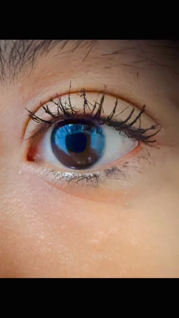 (Unbezahlte Werbung)✨ Ich habe die Maybelline Skytube mascara von @maybelline_de erhalten und die Ergebnisse sind ers...