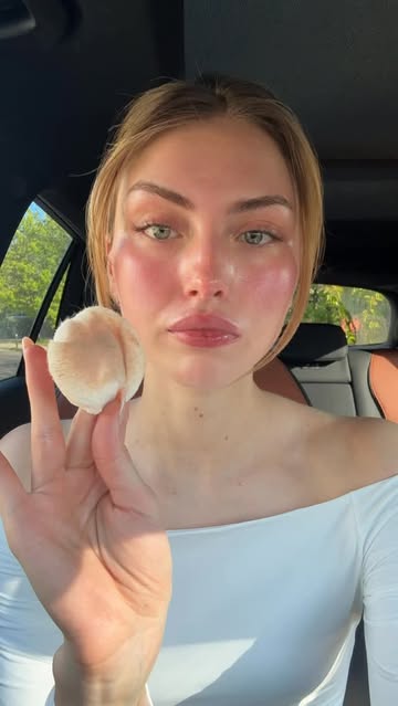 My skin is screaming for hydration! @diorbeauty l‘huille on off waterprood makeup remover @abib.global le jeroche ros...