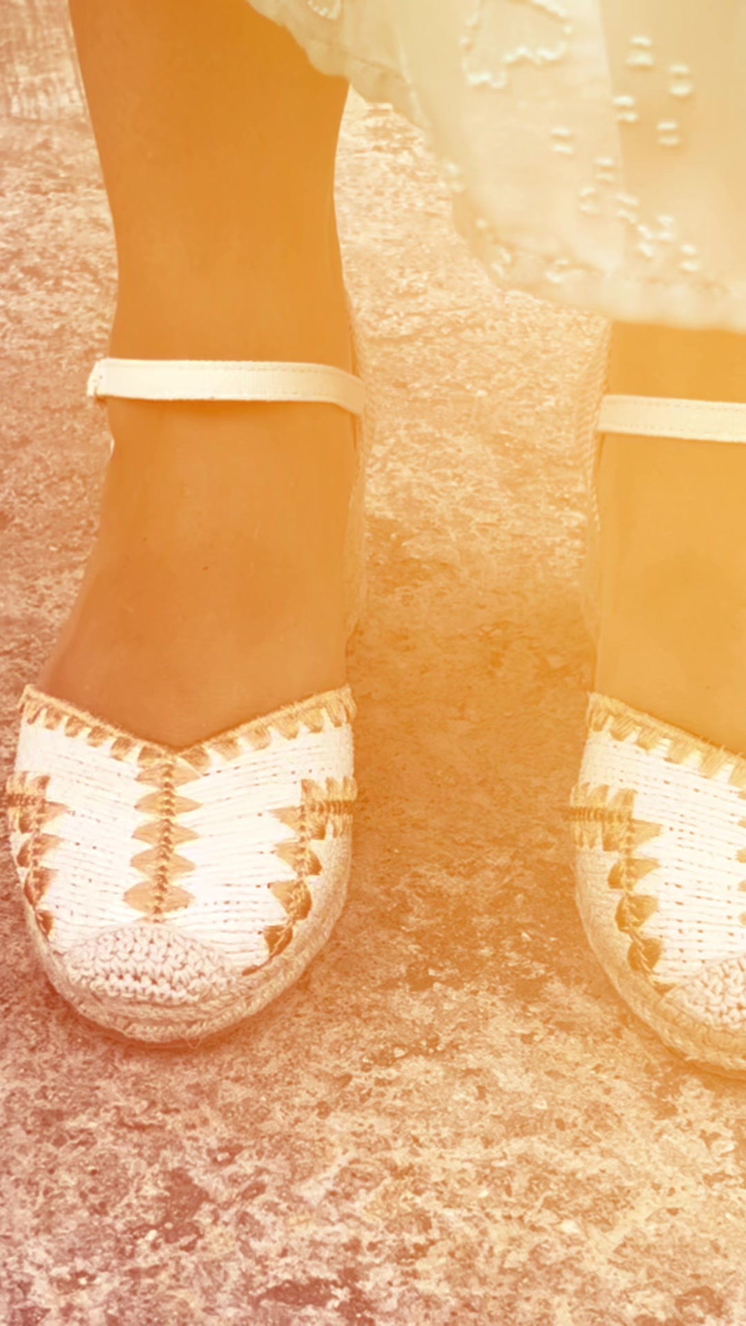 A closer look at these espadrille wedges 🤍✨ The details, texture, and design make them such a cute and versatile add...