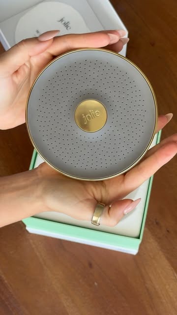 Better water, better everything ✨🚿 The @jolieskinco Filtered Showerhead helps remove chlorine and other impurities t...