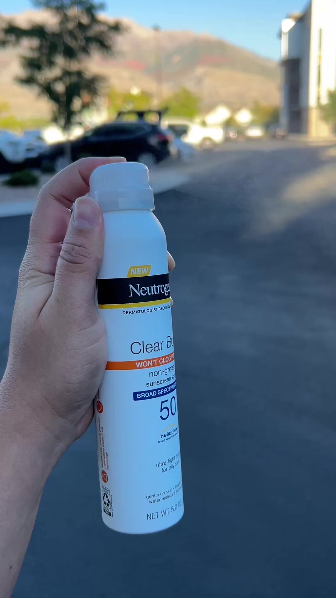 I like the Neutrogena Clear Body Sunscreen SPF 50 ☀️; it’s a spray with a lightweight finish designed for oily skin—p...