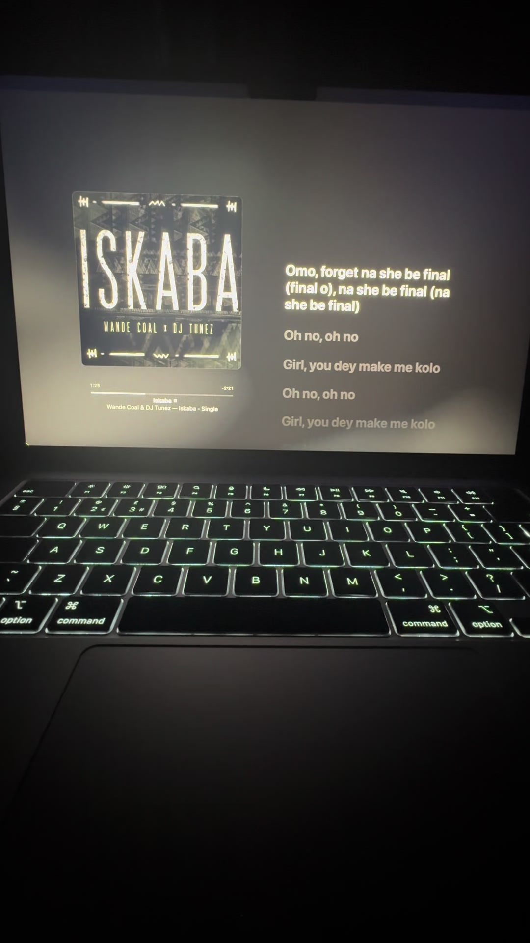 Iskaba- Wande coal & Dj tunez #fyp #lyrics_songs #applemusic #afrobeats #iskaba