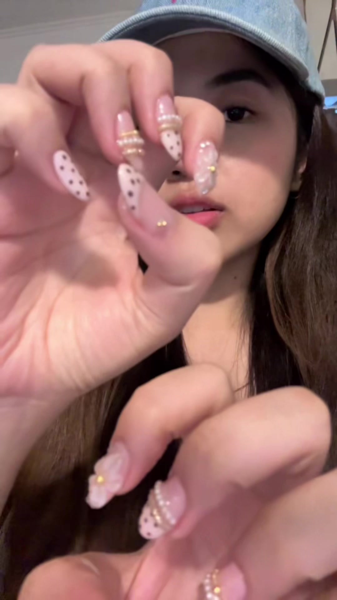 obsessed w polka nails by @NAIL ART cileungsi jonggol💅🏻 #nails #nailinspo #venustranails #fyp #naildesigns