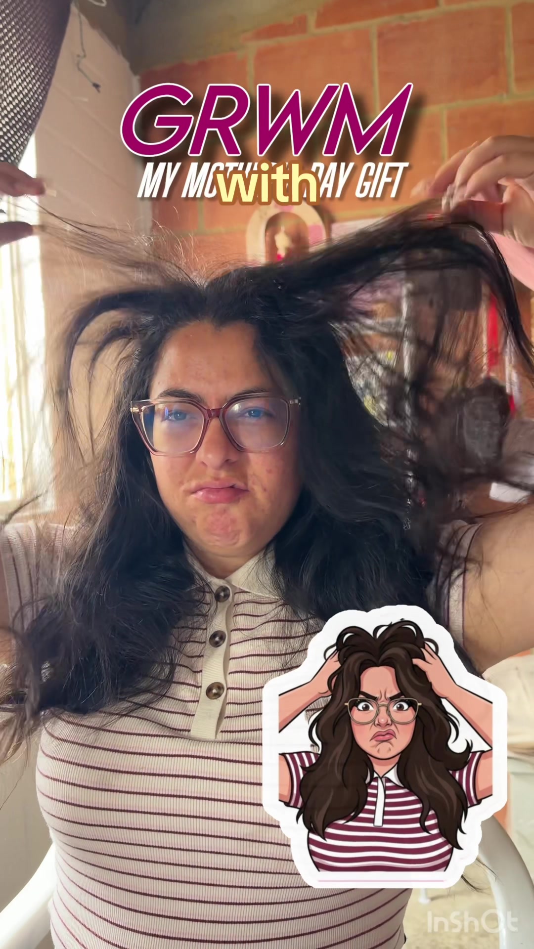 Expectativa: ondas de peluquería con mi máquina Pronova de 7 cabezales ✨. Realidad: un lado quedó divino y el otro de...