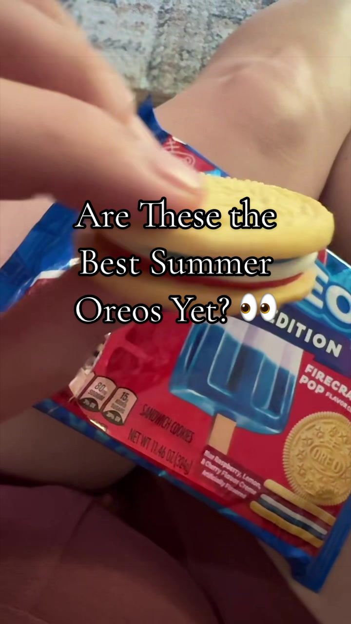 Okay, these might be my favorite limited-edition Oreos yet! 🇺🇸🎆 The Firecracker Pop Oreos seem to pop and crackle...