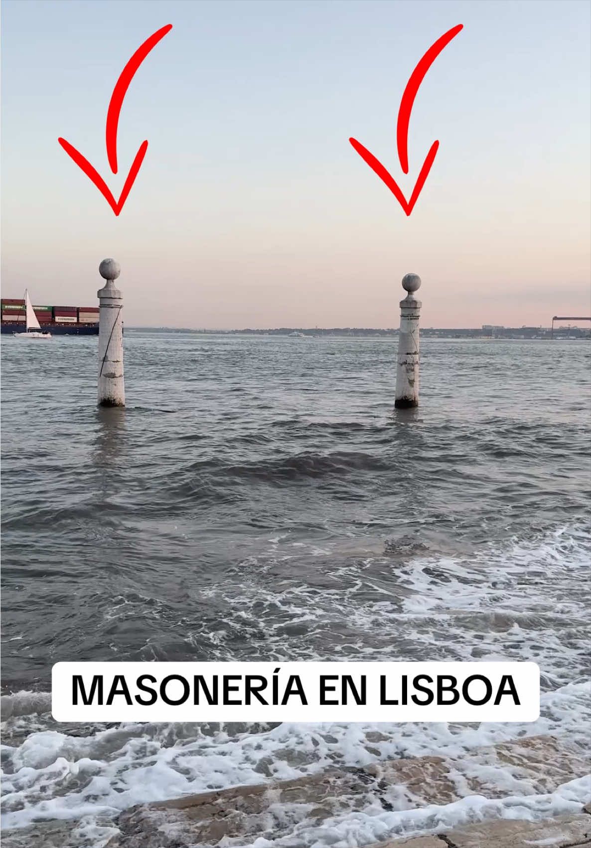 Los masones diseñaron la entrada de Lisboa y nadie lo nota. Jacín y Boaz, en el agua. ¿Casualidad? 👇 #masoneria #lis...