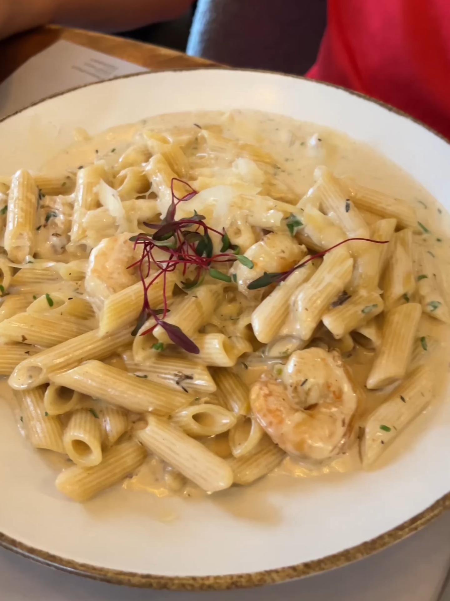 willow's @yahiashirazy146camera man/editor comment where to review next #willows #fyp #foodreviews #whattoeat #egypt...