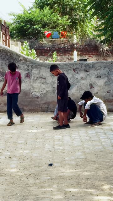share your old Dost🫂❤️‍🩹 #childhood #bachapan #explore #trendingreels #oldmemories
