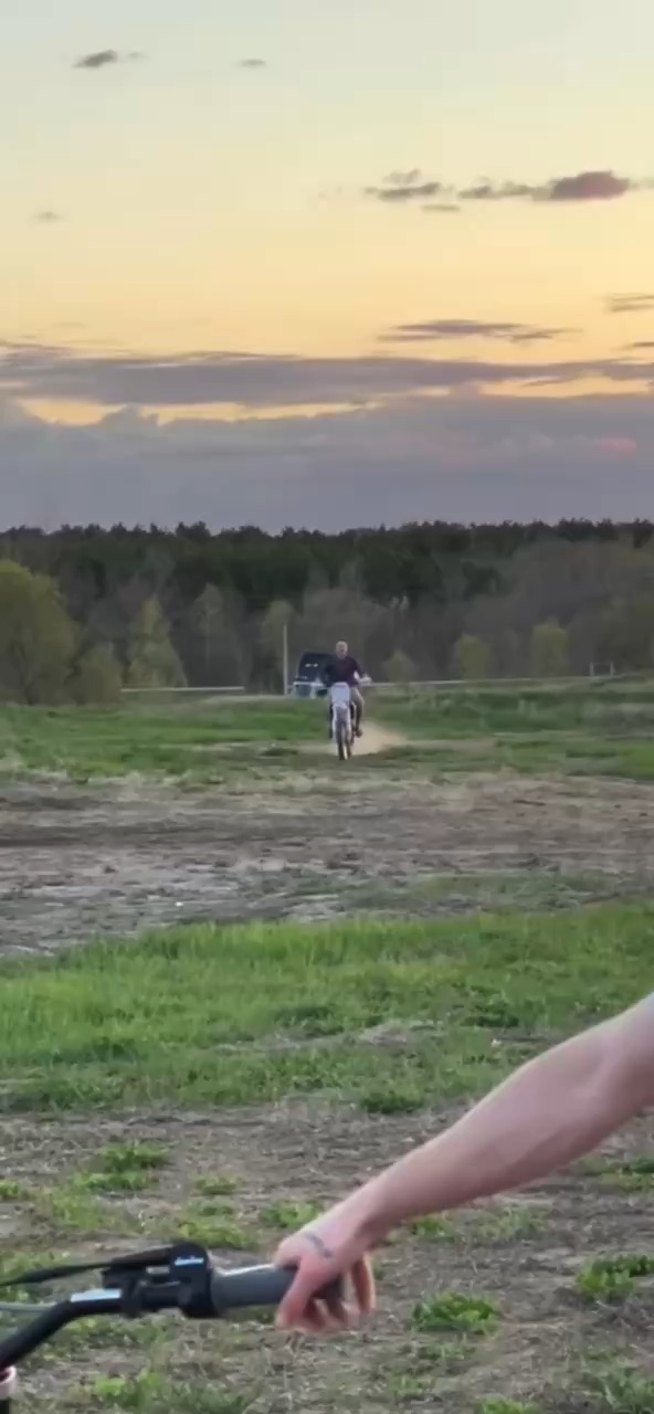 When you let your friend take a rip on your bike