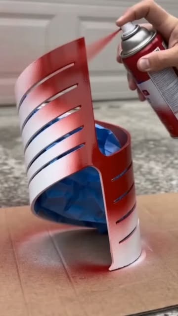 Un simple tubo de PVC convertido en lámparas modernas y elegantes. ¡Mira esta increíble transformación! 💡🔥 #DIY #Re...