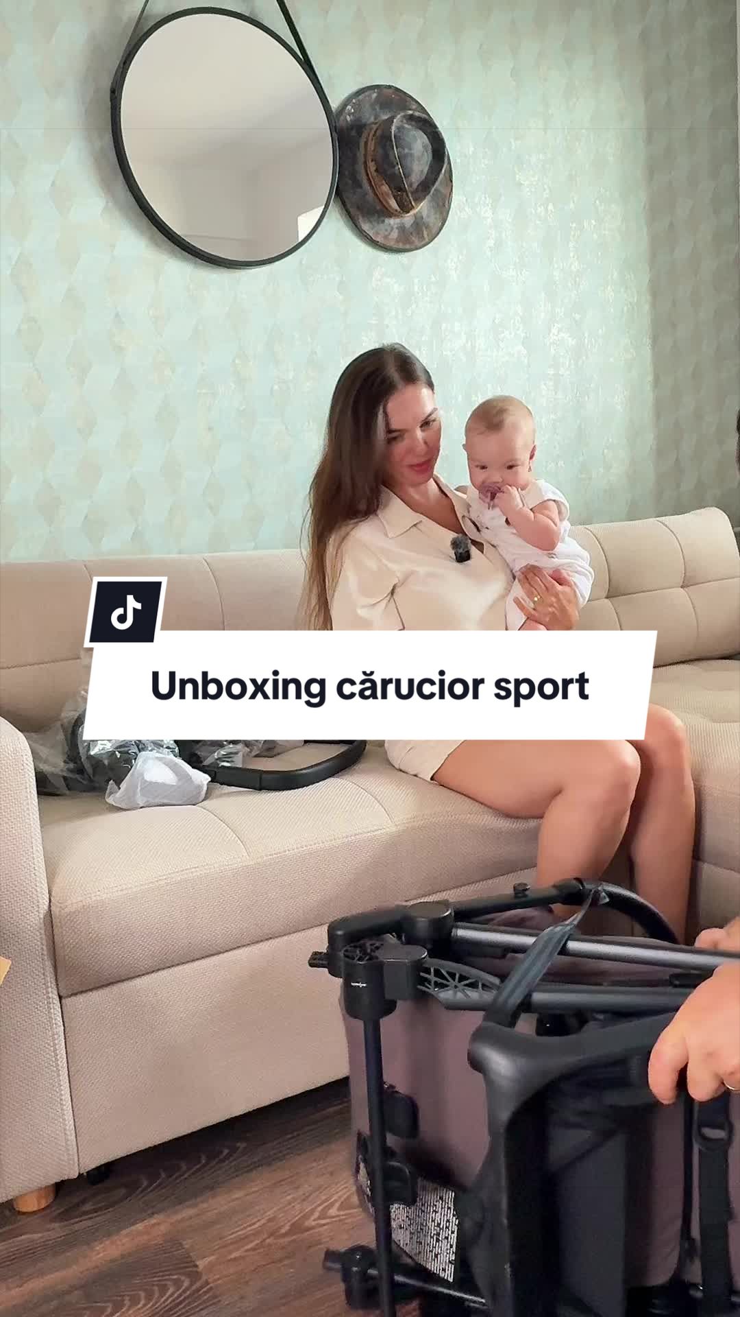 Trecerea de la un cărucior cât tancul la unul sport e absolut altceva. Valeria îi dă 10/10 la confort, iar eu la cât...