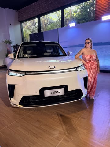 Tem carro que parece feito para chegar. O GAC GS9 parece feito para você querer ficar. ✨ Silêncio, conforto, tecnolog...