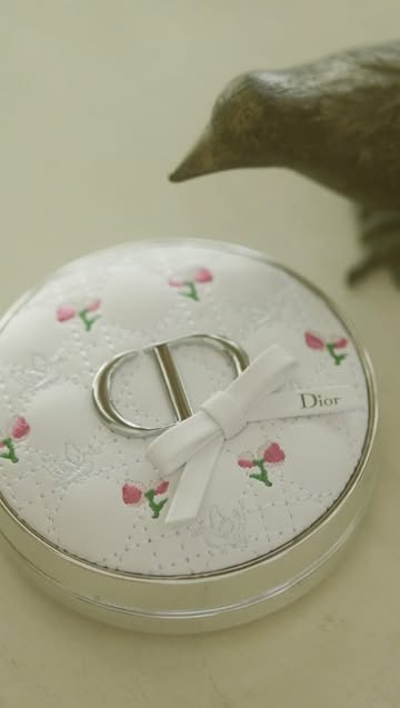 She's everything I wanna be. 💐 @diorbeauty @diorbeautylovers #DIORFOREVER #DIORMAKEUP