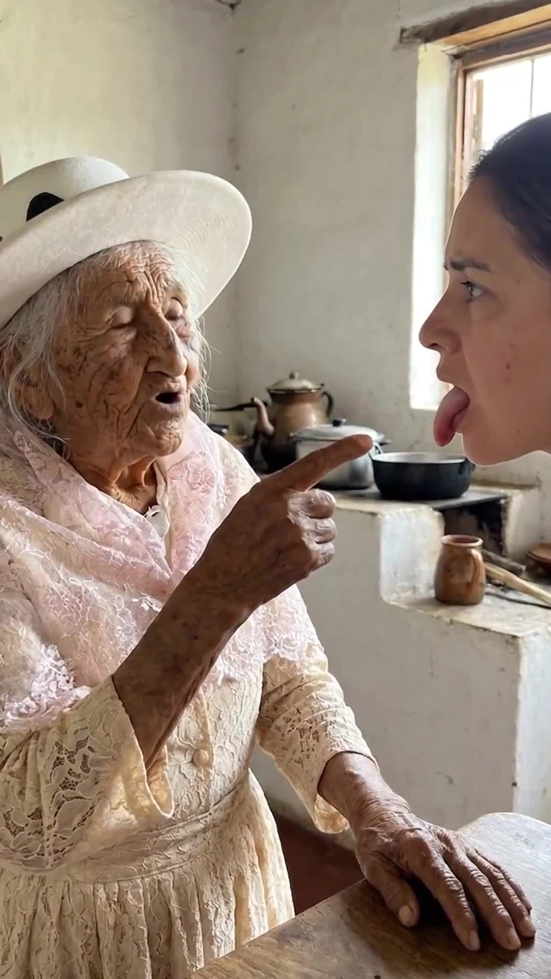 Dejen de buscar afuera, alcornoques. La tierra ya les dio todo para sanar. Escuchen a sus ancestros. Seguí para apren...