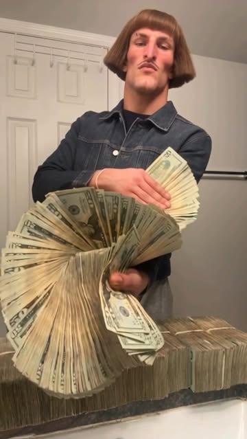Don't ask 🤫💰 #garygold #payday#moneymoves #flex #cashmoney
