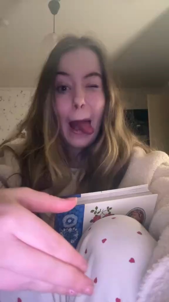 Klistermärkesbok review