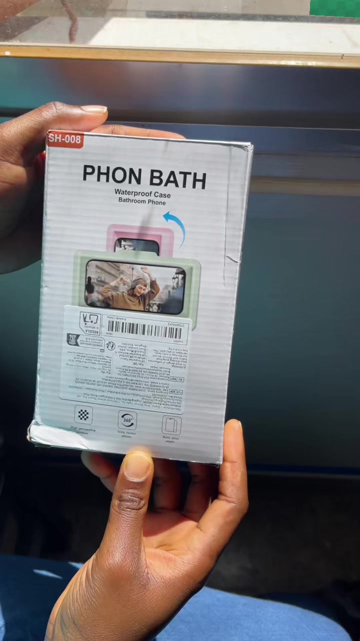 I didn’t think I needed this… until I actually started using it 🤍 Using my phone in the bathroom used to stress me o...