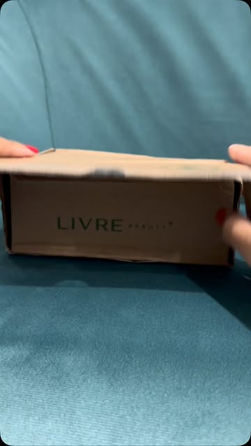 ✨ Cabelos alinhados, brilho e aquele efeito de salão que a gente ama! 😍💖 A Livre Beauty deixando os cuidados com os...