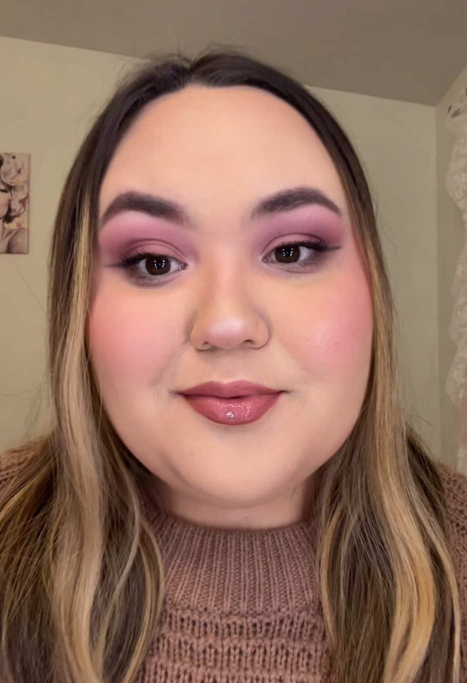 @Huda Beauty This eye look ate!! 🤩 #eyelook #eyelooktutorial #hudabeauty #makeup #review #linkinbio