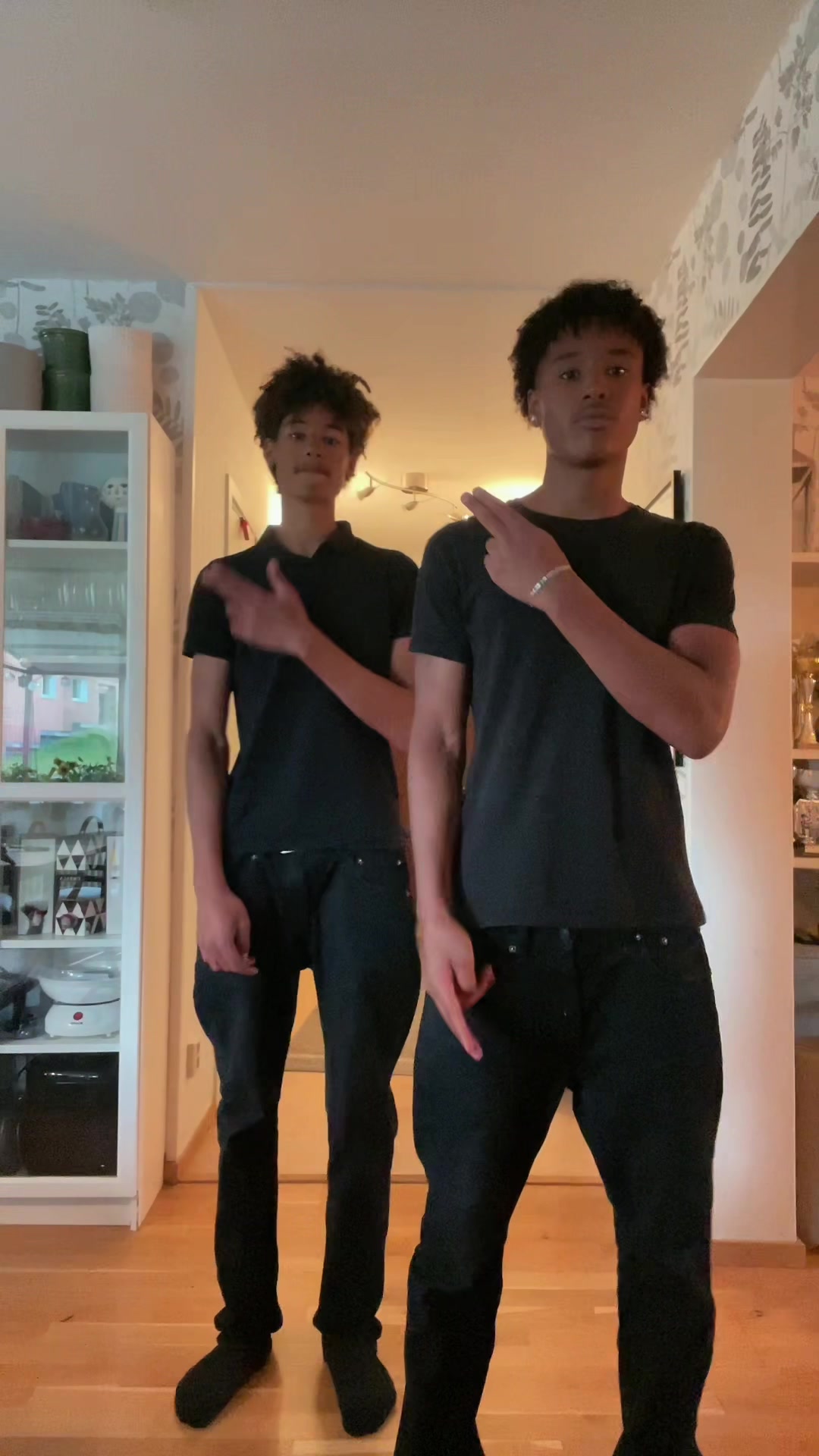 Two man? @Mano #dance #trend #fyp #brazil