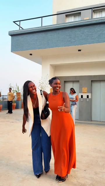 Guess who I met🥹❤️? Our beautiful women @sandrinekabibi Location @amanisquare