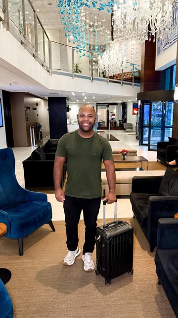 Hospedar-se no coração de São Paulo faz toda a diferença, e minha escolha foi o Blue Tree Premium Faria Lima, um verd...