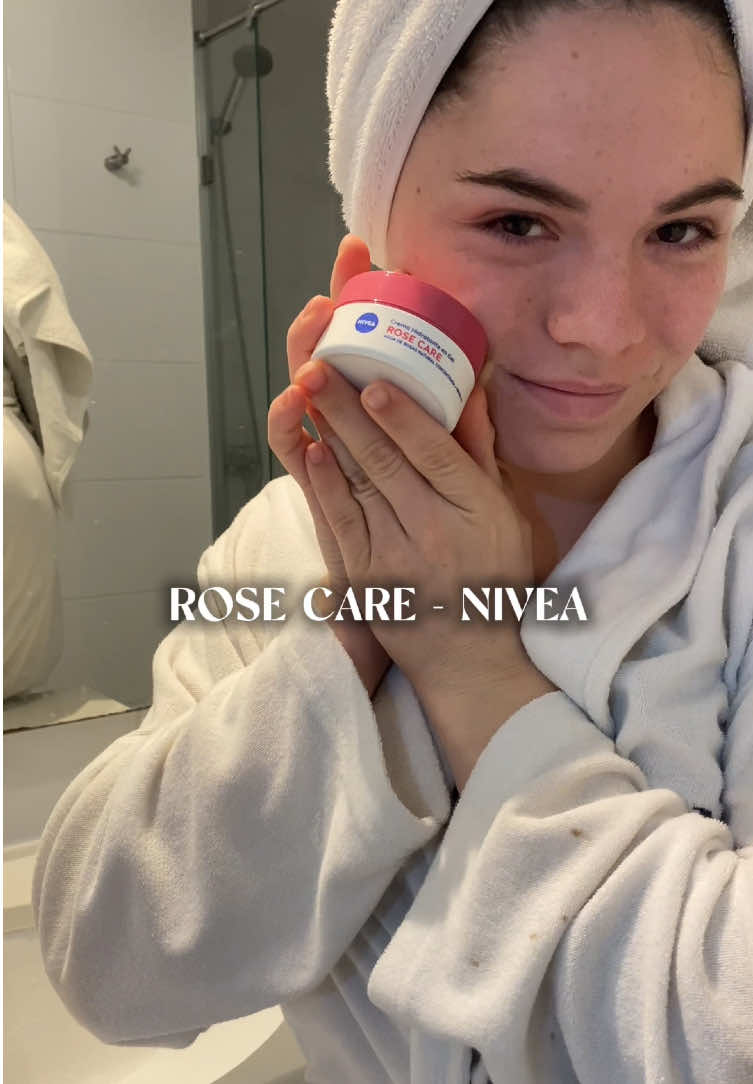 Amando esta cremita de la línea de Rose Care de @NIVEA Chile ¿Qué esperan para probarla? ❤️ #nivea #chile #girls #fyp
