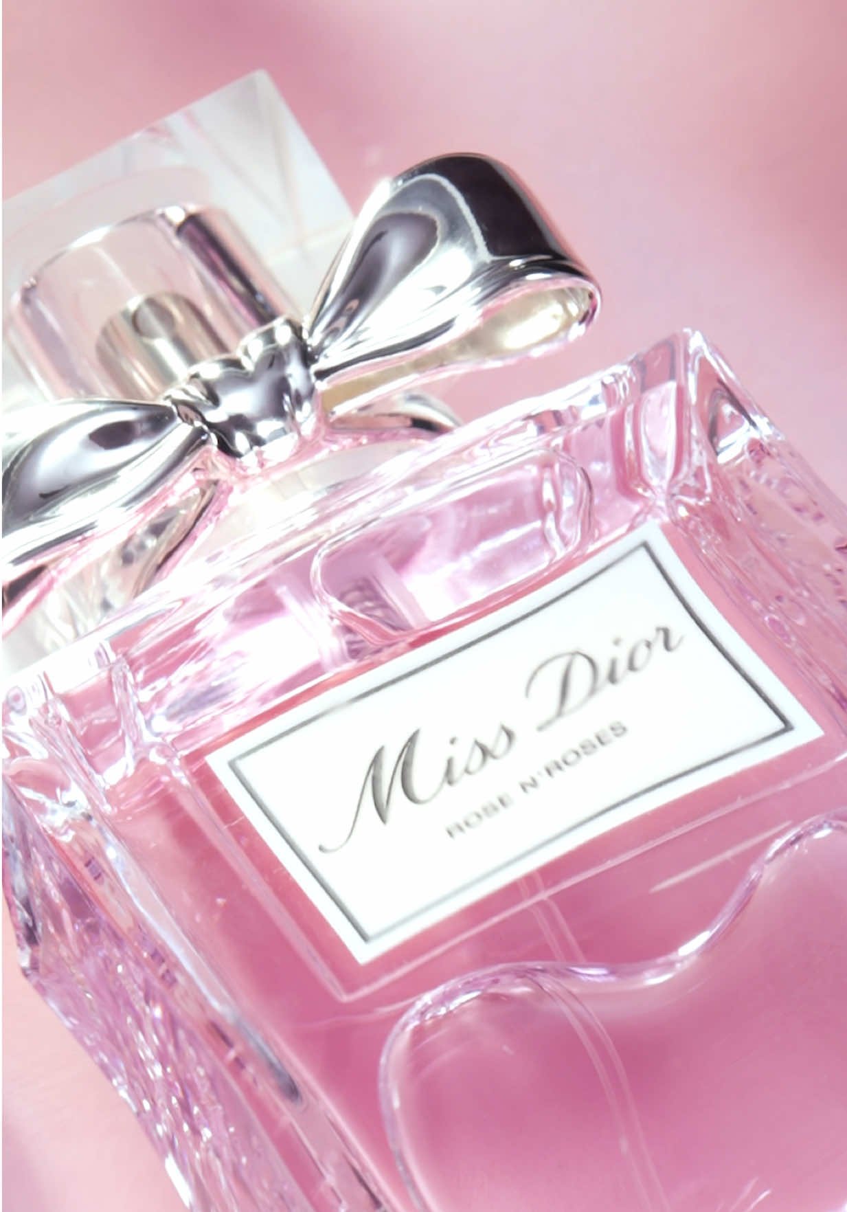 MISS DIOR ROSE N'ROSES💗 @Diorbeauty Let me know what do you think. #missdior #commercial #creativeproject#beautyvide...