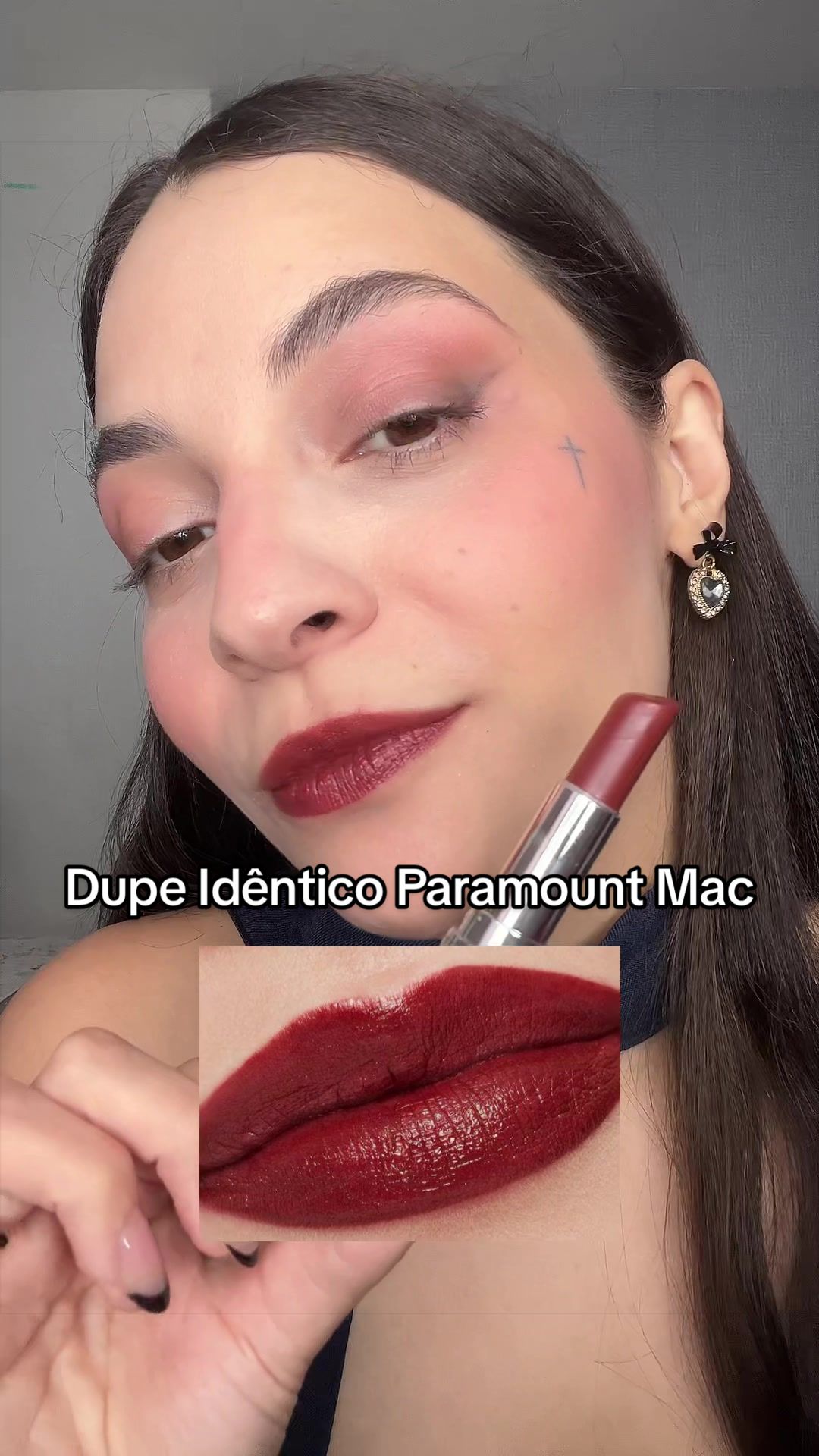 É ou não é idêntico ao Paramount da Mac? Esse é o Inside Jokes da linha Blow da Ruby Rose! Ele é maravilhoso 😍 #insi...