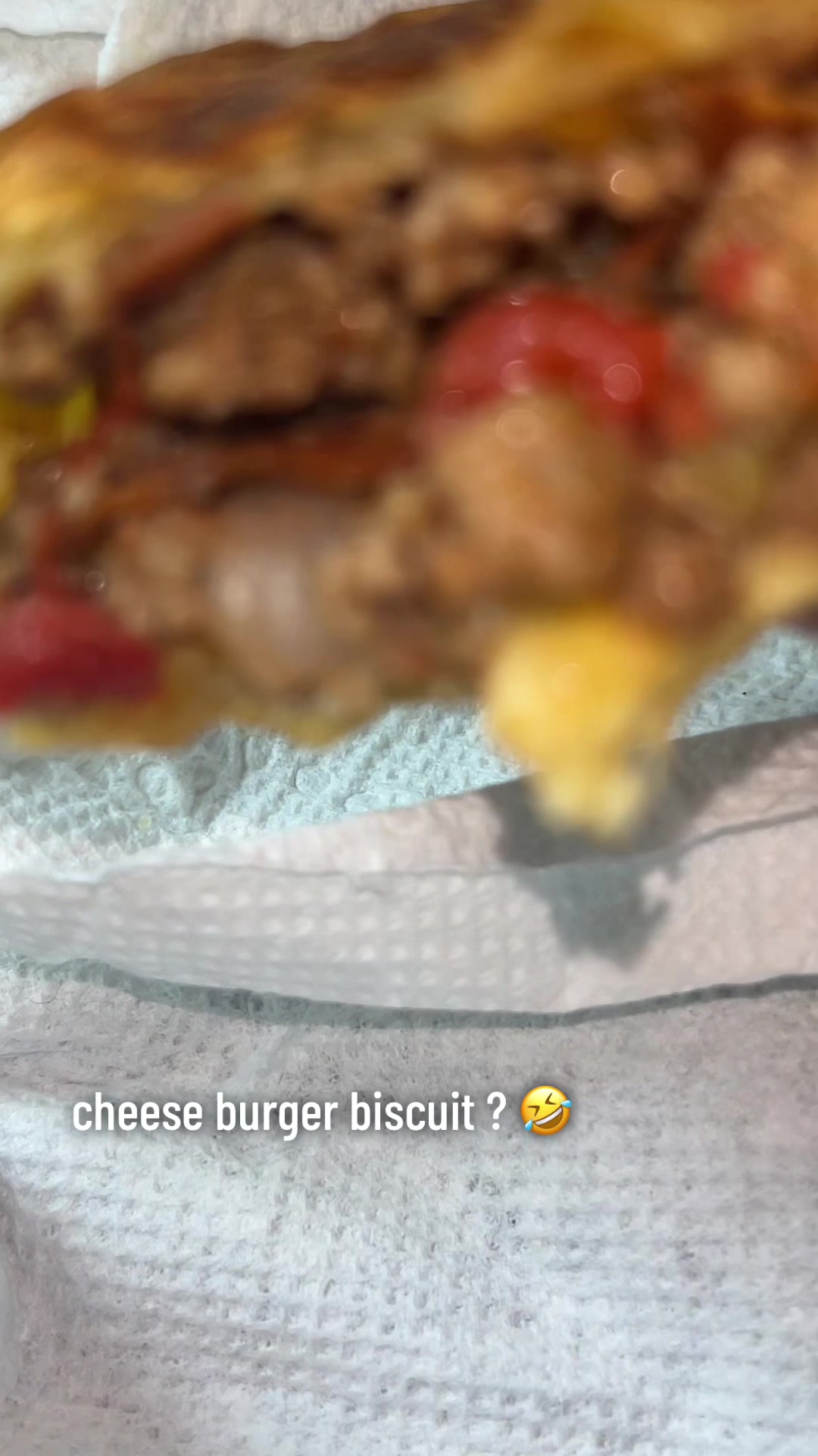 its good too , got the recipe right off TikTok🤣 #cheesebiscuits #fyp #foodie