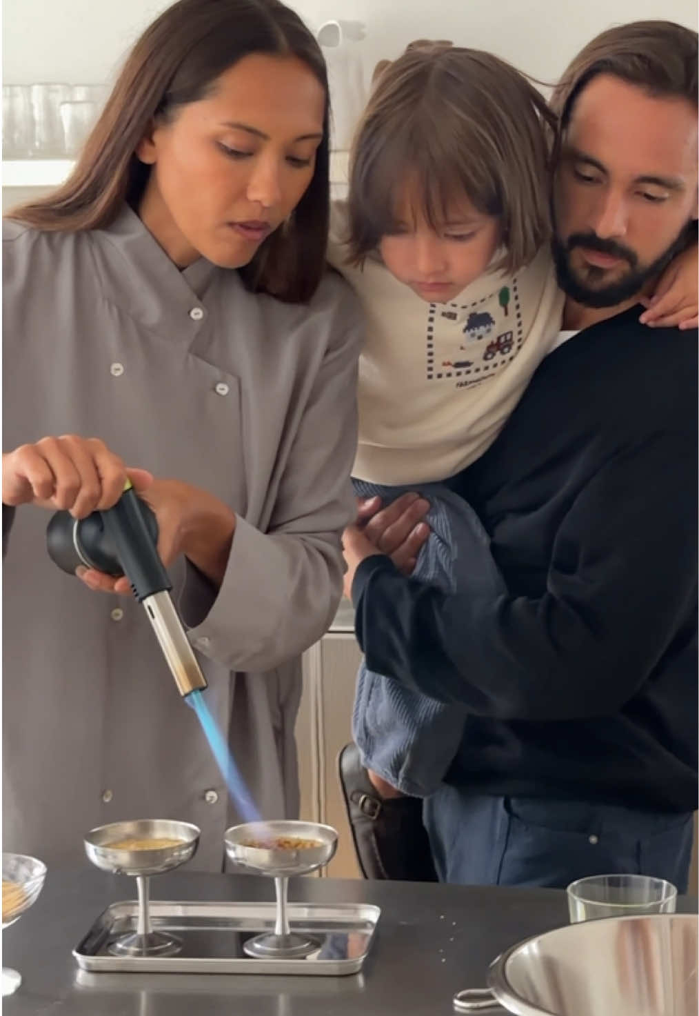 The Social Food A look at family life through a versatile, comfortable and contemporary collection, designed to natur...
