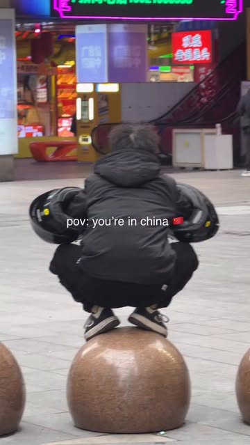 If you can’t Asian squat, China will humble you real fast 🤣🇨🇳 #china #chongqing #cybercity #explorechina #chinatra...