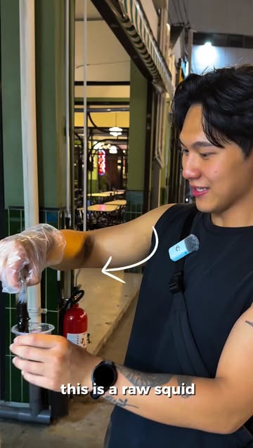 I tried the viral squid shot at JODD Fairs in Bangkok and honestly did not expect it to taste this good. A whole raw...
