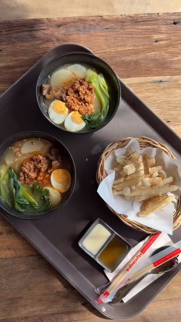 Went to Thailand for the … Haha. What were you thinking we came here for?! 😏🤭 Of course it was the pad Thai and kha...