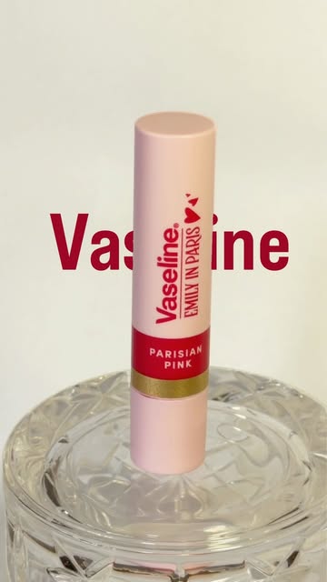 POV: You finally found the perfect everyday lip balm. 🎀💗 Vaseline x Emily in Paris -Parisian Pink gives your lips a...