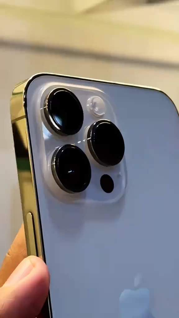 iphone 13 pro max gold colour 100