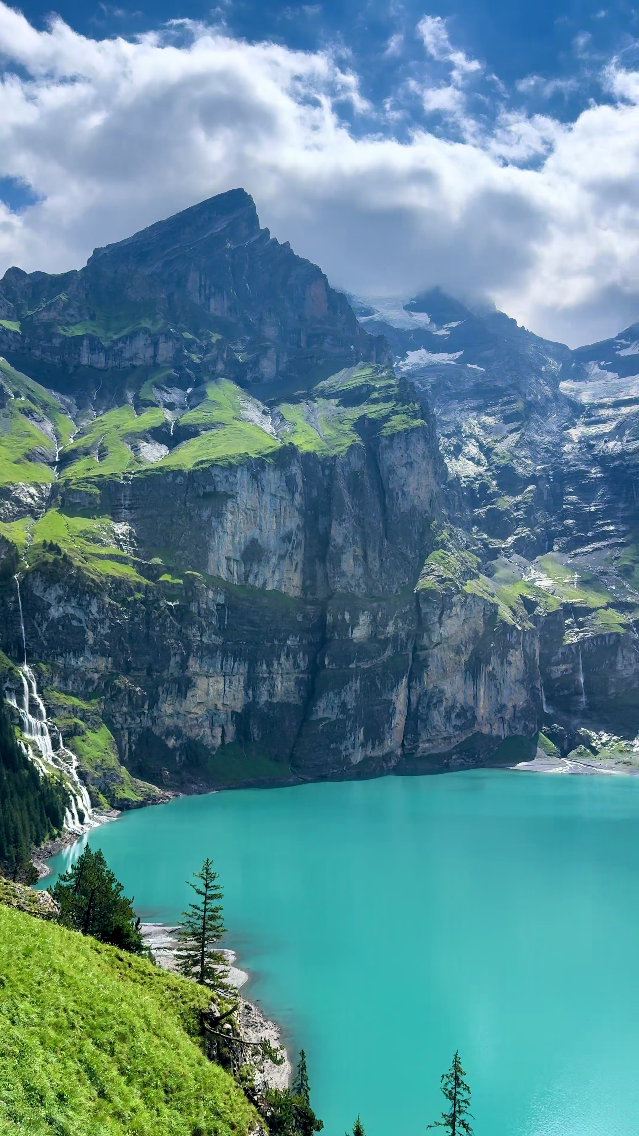 Oeschinen lake #switzerland🇨🇭 #oeschinensee #hiking #nature #scenicviews