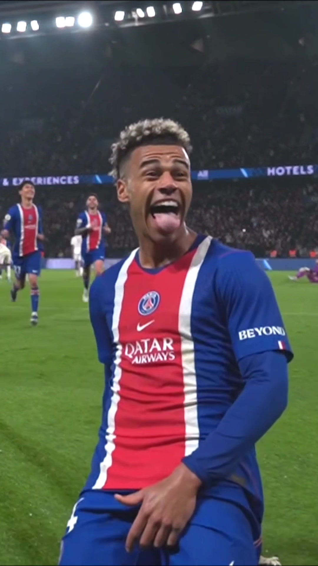 Sakadung kading padung ding 🤗 #sportstiktok #PSG #football #meme #Doué