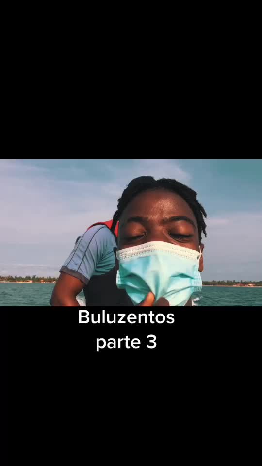 Buluzentos quando me deixaram no meio do mar 🌊 😂😂😂🙈🙈🤦🏾‍♂️🤦🏾‍♂️ #comedy #tiktok #piada #angola #humor
