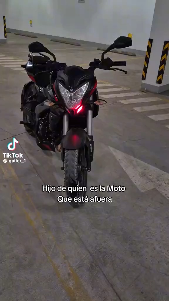 Motos