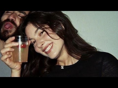 effortlessly attractive. benefits in the comments !! ★ “WHAT IS THIS VIDEO?” Manifestation as a self-help exercise re...