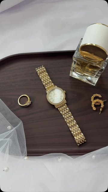 A little detail that makes the whole look ✨⌚️ @pelviniofficial #watch #accessories #fashionaccessories #ugc #watcheso...